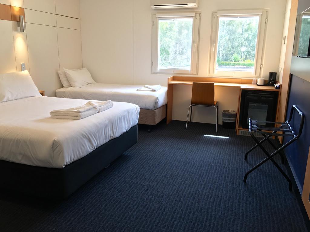 ไอบิส บัดเจ็ต กอสฟอร์ด Hotel กอสเฟิร์ด ภายนอก รูปภาพ