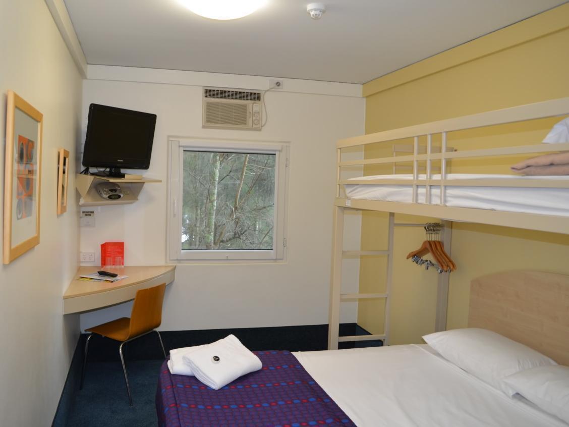 ไอบิส บัดเจ็ต กอสฟอร์ด Hotel กอสเฟิร์ด ภายนอก รูปภาพ