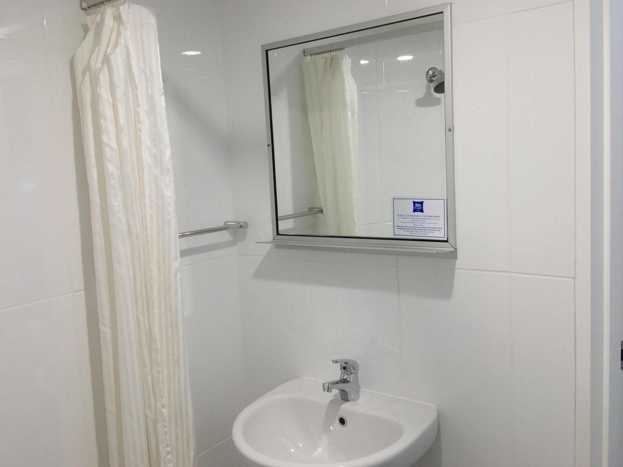 ไอบิส บัดเจ็ต กอสฟอร์ด Hotel กอสเฟิร์ด ภายนอก รูปภาพ