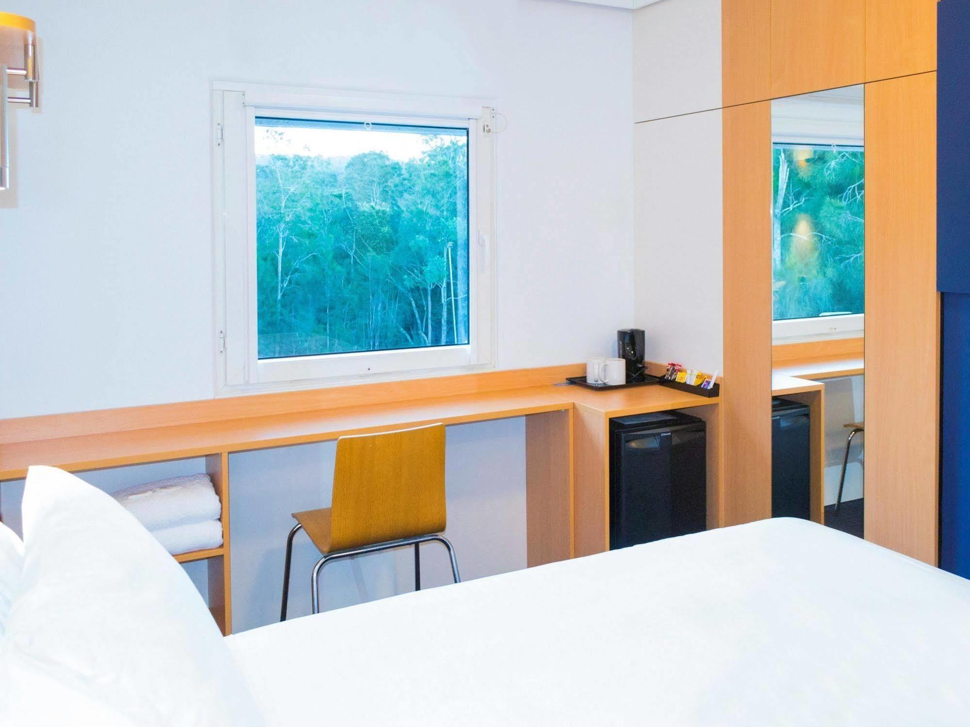 ไอบิส บัดเจ็ต กอสฟอร์ด Hotel กอสเฟิร์ด ภายนอก รูปภาพ